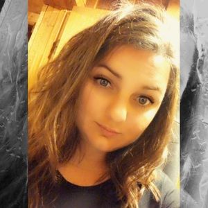 Meet your Posher, Cassandra